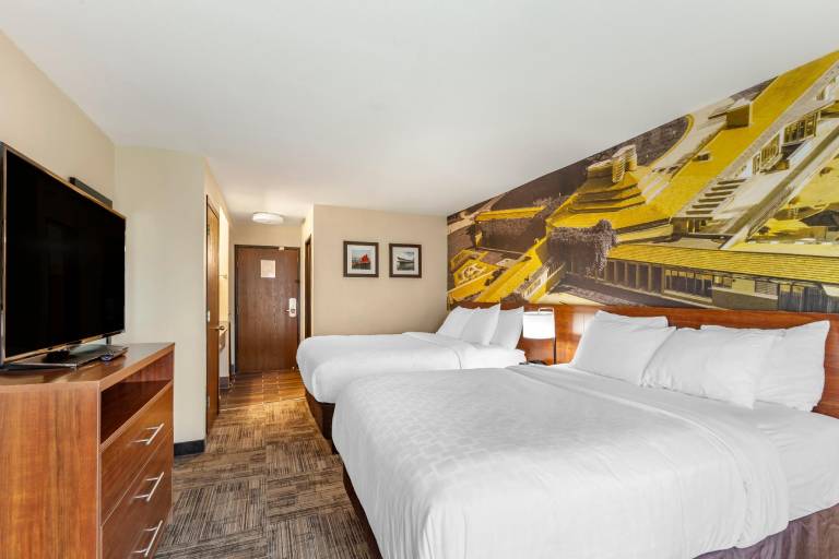 Clarion Pointe Racine - Mount Pleasant in Mount Pleasant, WI