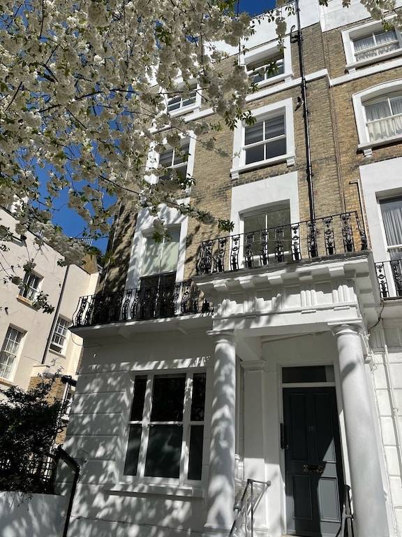 Apartment  Willesden