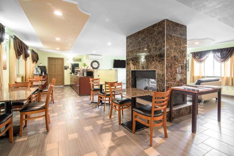 Rodeway Inn Towanda — photo 4