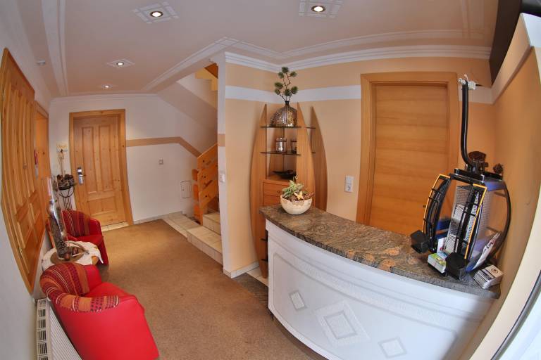 Child-friendly pleasant rental apartment with yard & terrace | Good for workation | Dogs allowed — photo 5