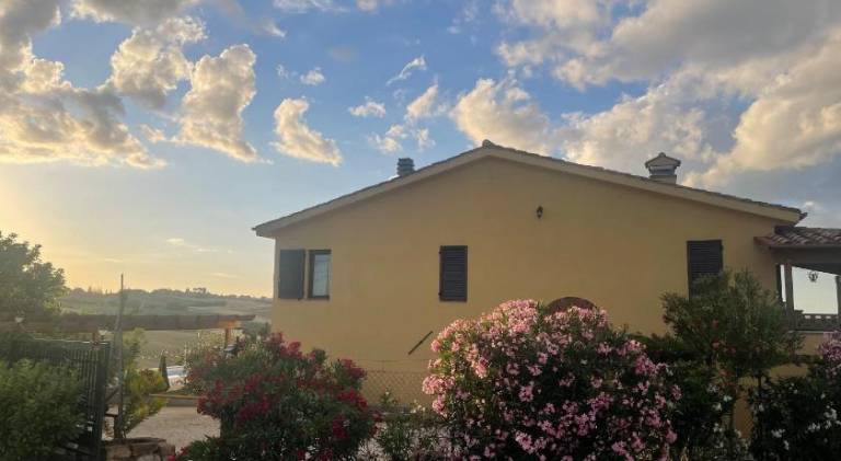 Beautiful apartment with garden, terrace & pool | Dogs allowed in Marsciano