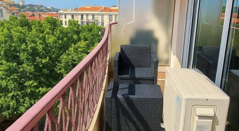 Apartment with 1 room for 4 persons — photo 3