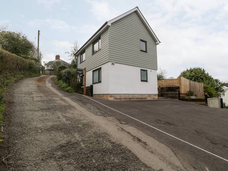 Family-friendly charming cottage with garden | Pets are welcome — photo 2