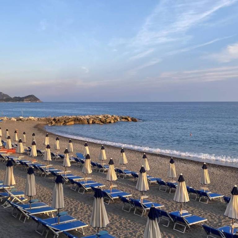 Apt Bilocale Mare e Gaslini WI FI Veloce