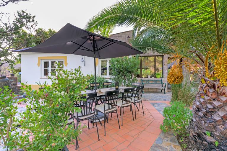Fully equipped nice house with pool, terrace & yard | Mountain view | Perfect for remote work | Dogs allowed — photo 3