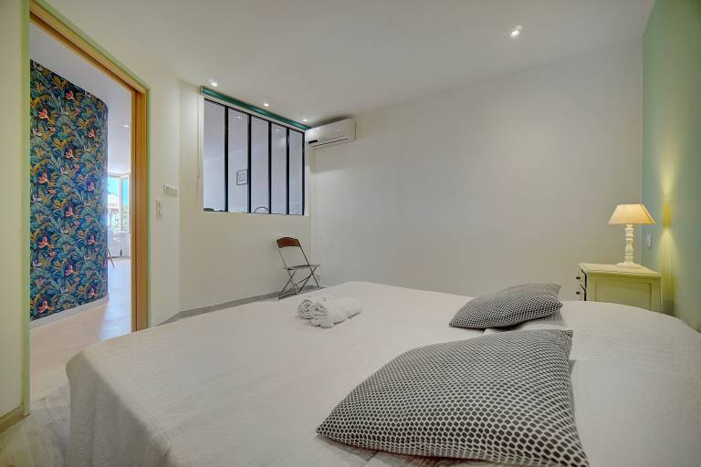 3 PIECES MODERNE FACE AU PORT PROCHE PLAGES A2B218 — photo 4