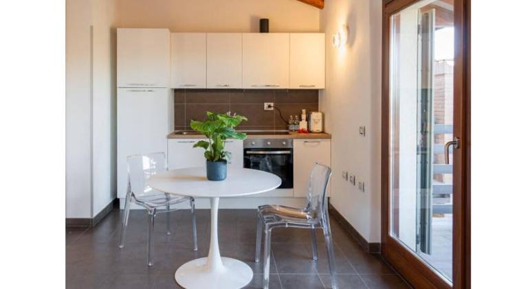 Serviced apartment with terrace & garden — photo 5