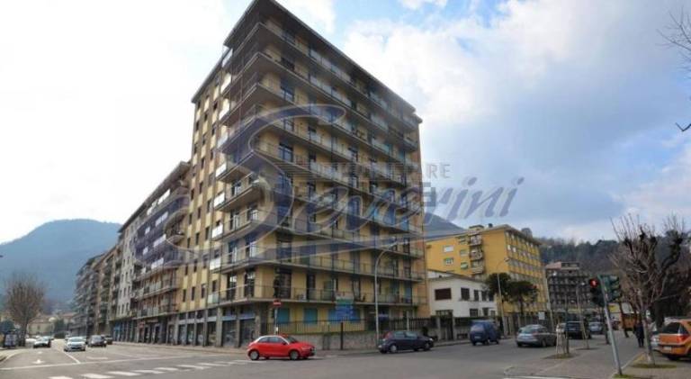 Fully equipped nice rental apartment with terrace | Close to Como Cathedral | Perfect for remote work | Dogs allowed — photo 4