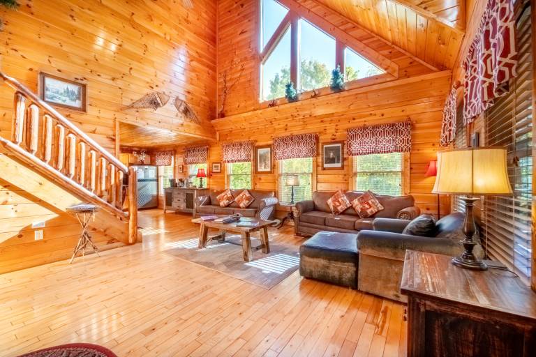 Makin' Memories - Hot Tub Soaks, Scenic Sips, Game Nights & Fireside Flicks in Sevierville, TN