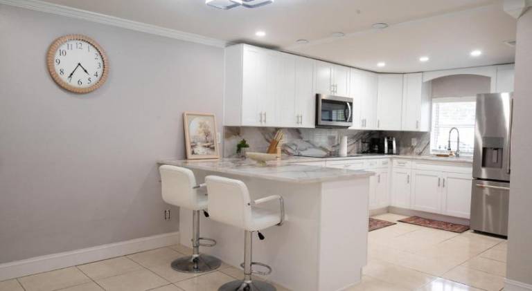 House with jacuzzi | Pet-friendly — photo 2