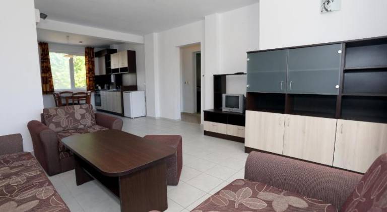 Wonderful rental apartment with pool & yard | Beach nearby | Pet-friendly — photo 2