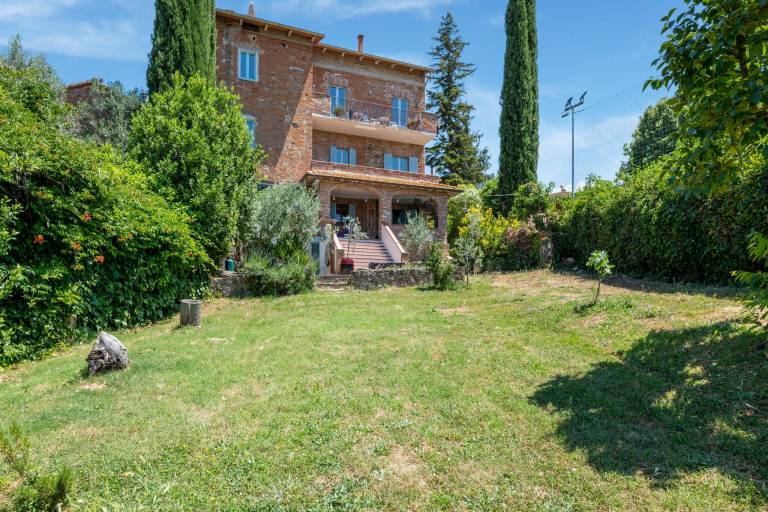 Fully equipped villa with barbeque & garden | Nature view | Pets allowed in Castiglione del Lago