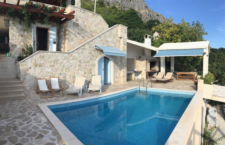 Country House Rose Alley with Swimming Pool — photo 3
