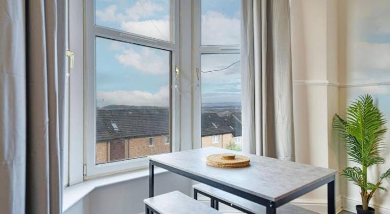 Apartment with 2 rooms for 6 persons — photo 3