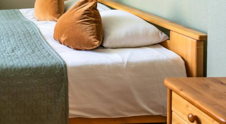 Beautiful rental apartment with garden, patio & sauna | Next to the beach | Good for workation | Pets allowed in Jurmala