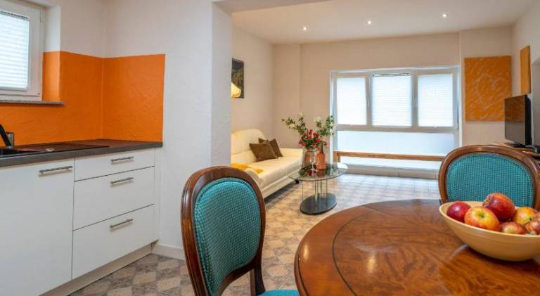 Holiday apartment with 2 rooms for 4 persons — photo 3