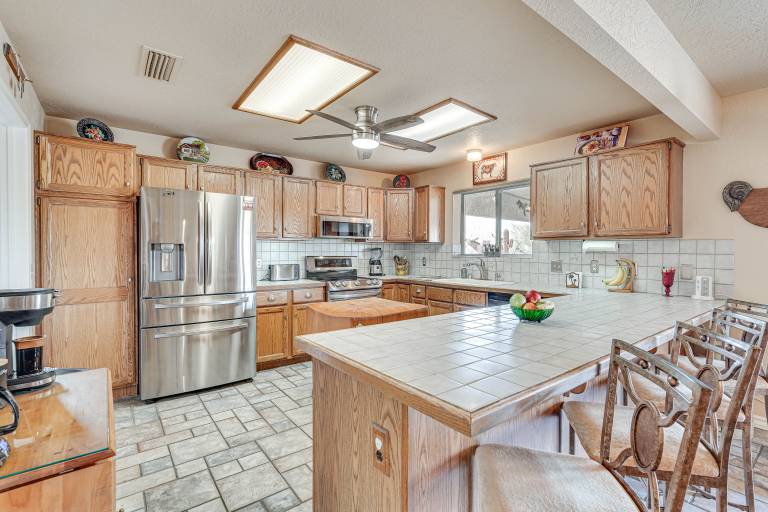 Furnished Patio, Grill & Views: Lake Havasu Home — photo 3