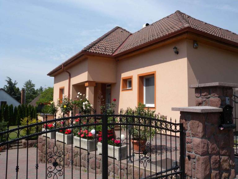 Vacation home with garden, jacuzzi & sauna — photo 5