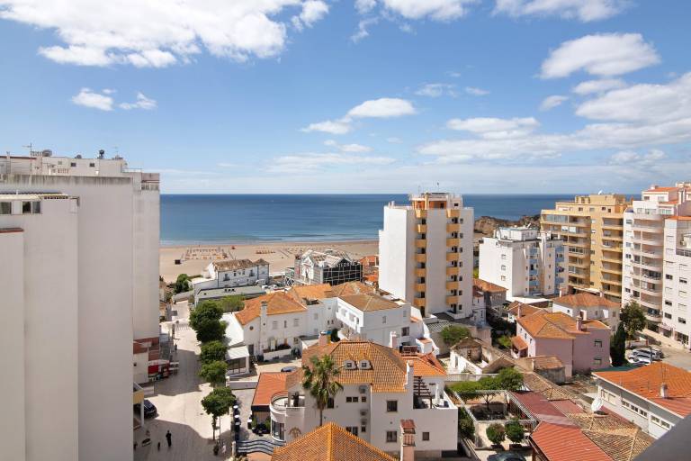 Apartment 'Quaint Beach View - Praia Da Rocha' with Sea View, Wi-Fi and Air Conditioning — photo 3