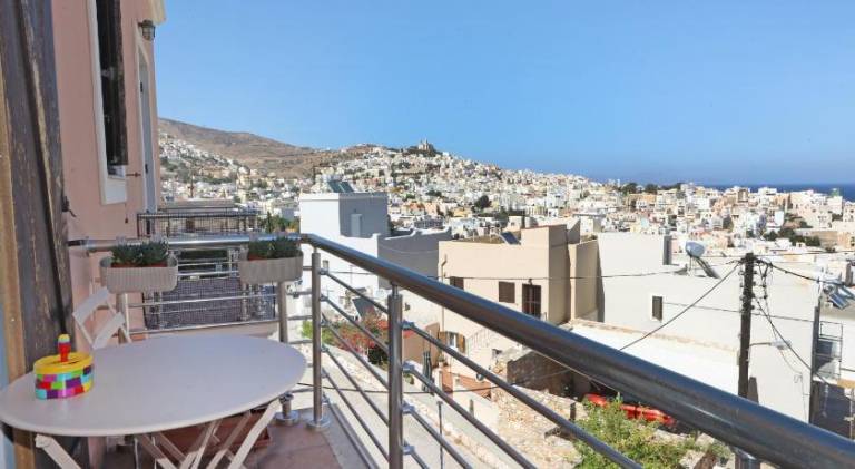 Holiday apartment with 1 room for 4 persons in Syros