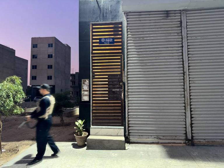 House  Tariq Commercial Area