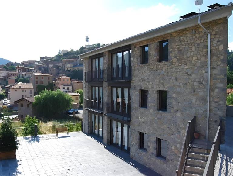 Rental apartment with patio in Lleida