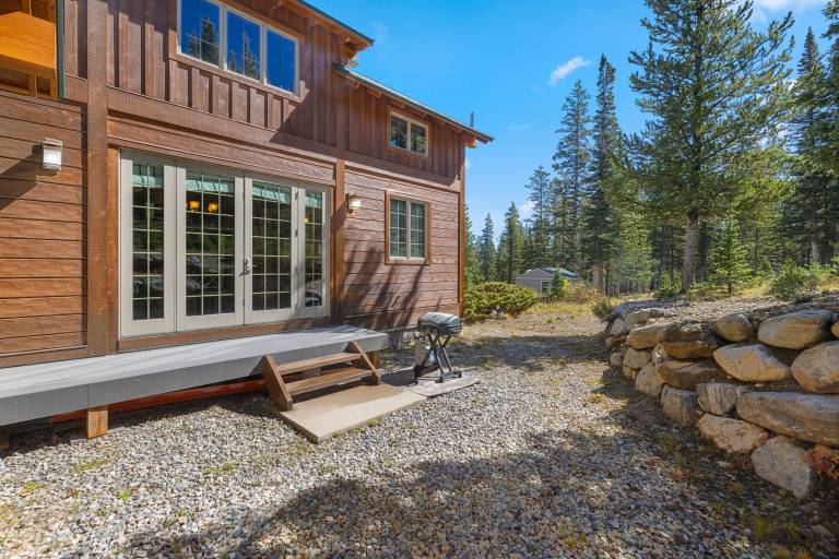 Family-friendly wonderful cabin with BBQ | Mountain view | Suitable for remote work | Dogs allowed in Alma, CO