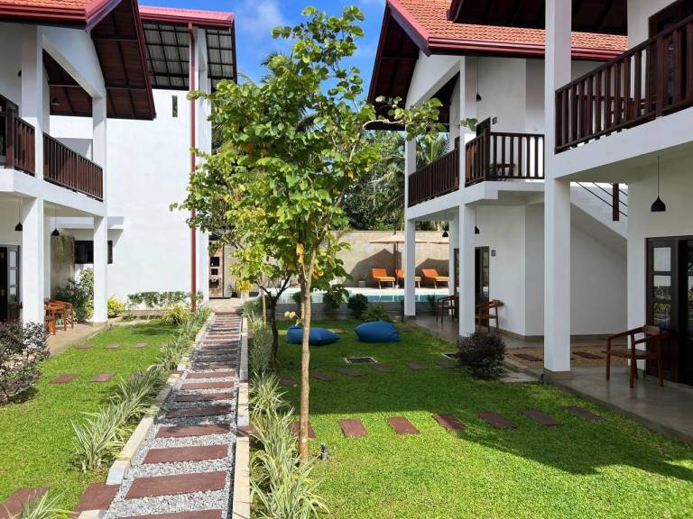 Lum Residence in Ahangama