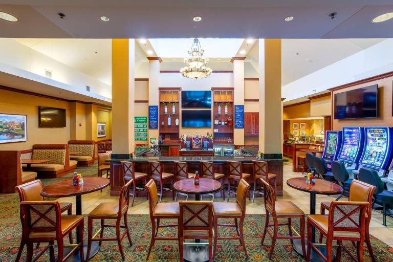 Hilton Garden Inn Milwaukee Northwest Conference Center — photo 2