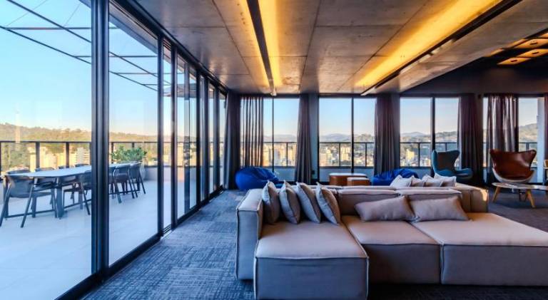 Lovely rental apartment with pool, terrace & yard | Perfect for remote work | Dogs allowed — photo 3