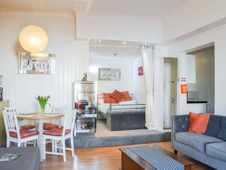 Family-friendly cottage | River view | Close to the beach | Pets are welcome — photo 3