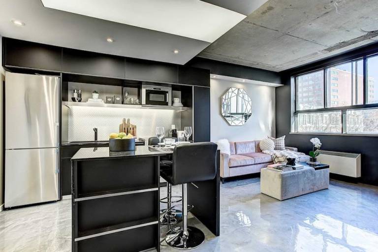 Pierce Boutique Apartments — photo 4