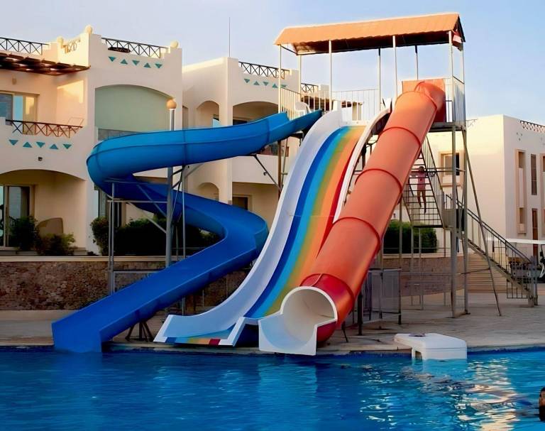 Shark's bay oasis aqua park — photo 2