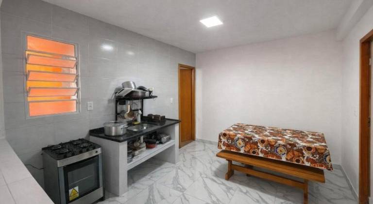 Apartment with pool — photo 3