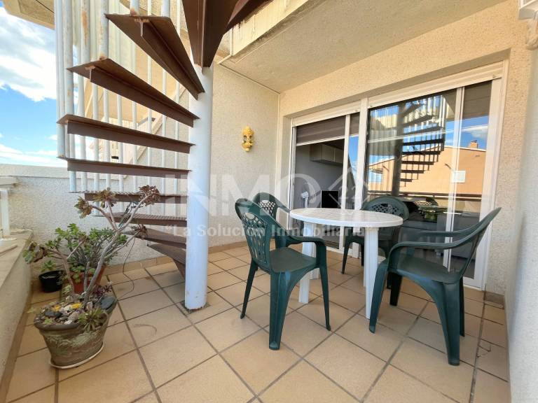 Holiday apartment with barbeque, yard & patio — photo 2