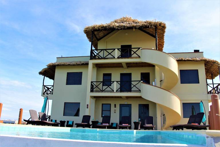 Lina Point Belize Overwater Resort — photo 4