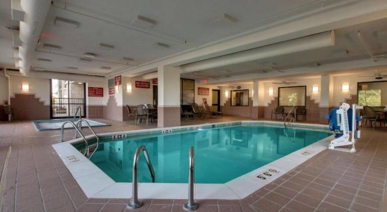 Drury Inn & Suites Evansville East — photo 4