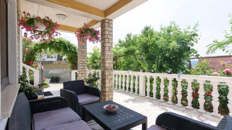 Apartman Karin Gornji