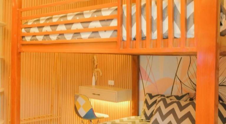Serviced apartment with terrace, pool & yard | Good for workation — photo 2