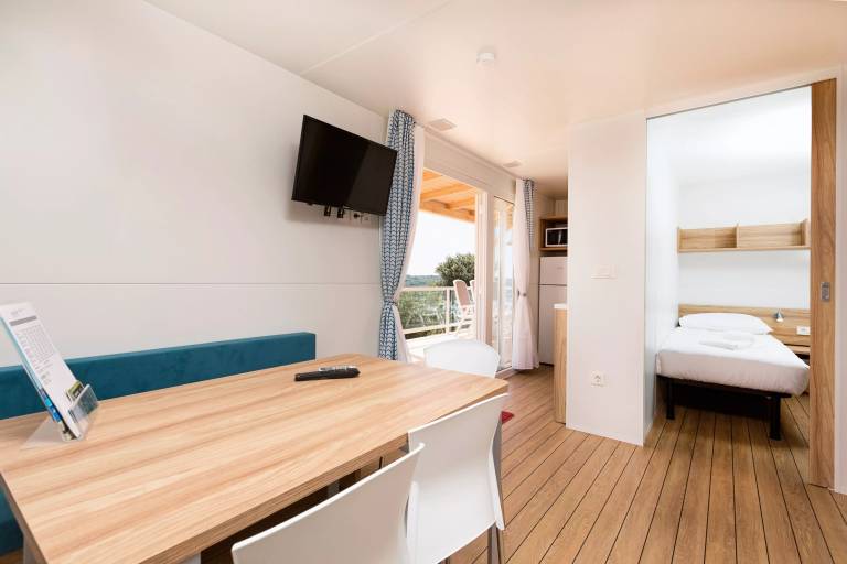 Campsite Veštar - Mobil Home Superior 3 Rooms 2 adults 3 children - With View — photo 4