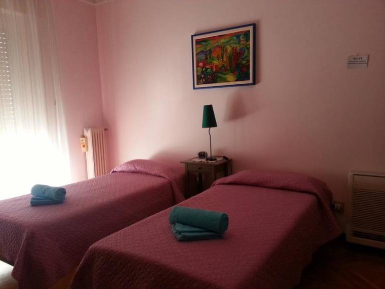 Rental apartment with terrace — photo 2