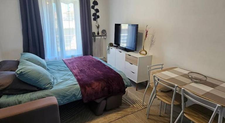 Rental apartment with 2 rooms for 6 persons — photo 2