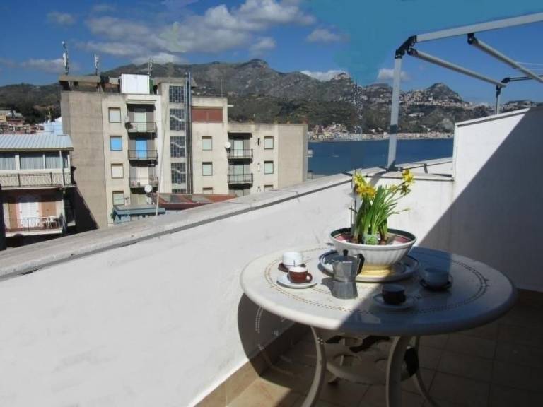 Appartamento vacanza Giardini Naxos