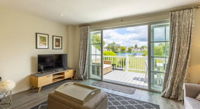 Vacation home with 3 rooms for 6 persons in Cirencester