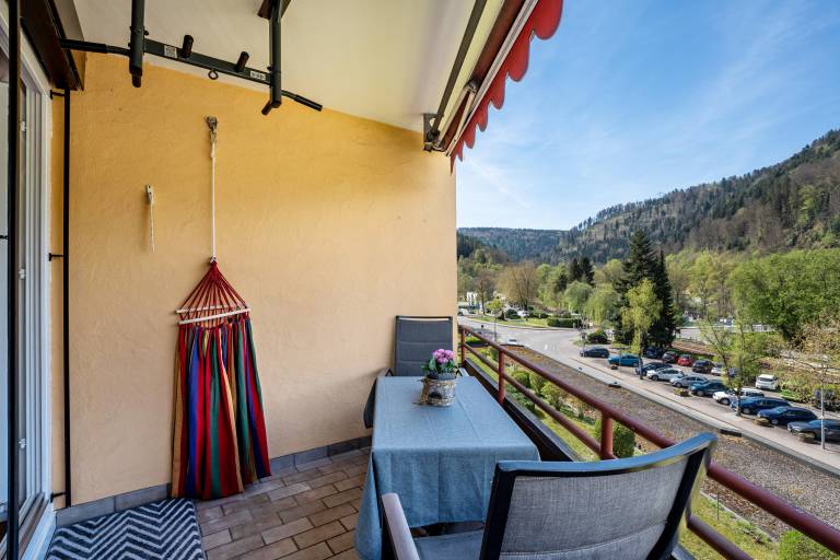 Child-friendly lovely studio with fast internet & yard | City view | Pets allowed — photo 2