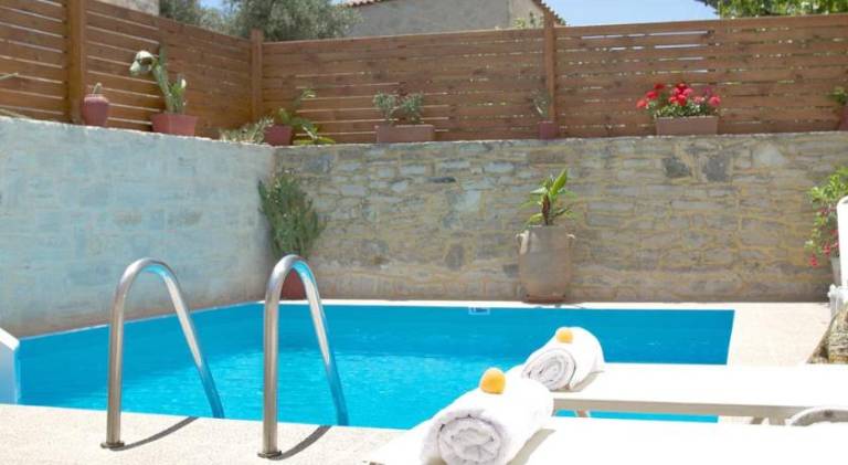 Villa with pool | Pet-friendly in Mylopotamos