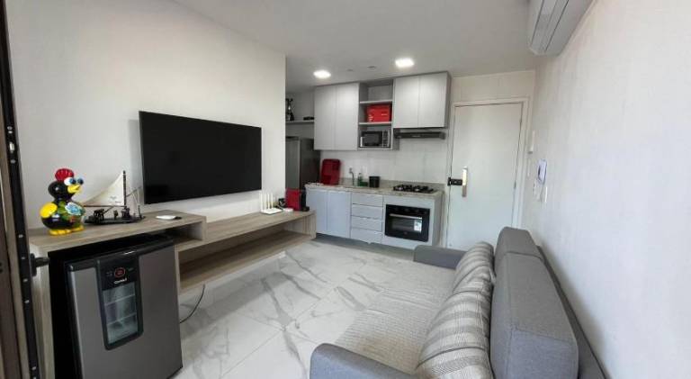 Apartment with pool — photo 2