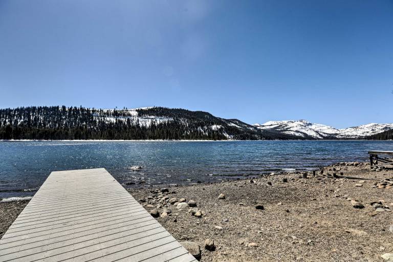 Tahoe Donner Retreat w/ Decks & Lake Access! — photo 3