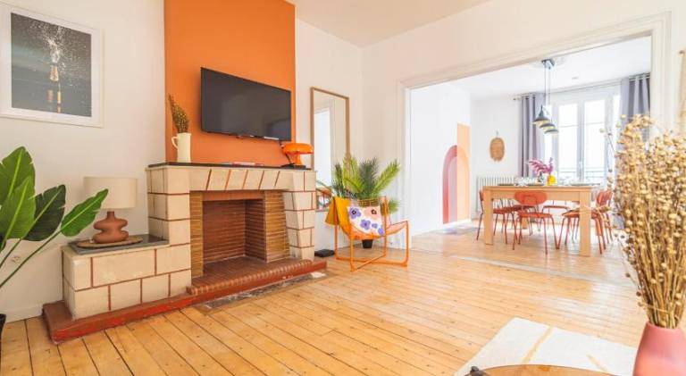 Rental apartment with 4 rooms for 10 persons in Tinqueux