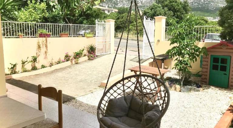 Apartment with 2 rooms for 4 persons in Dorgali